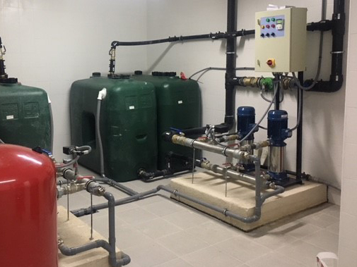 Instalación de Grupos de presión de Agua Fría en una comunidad